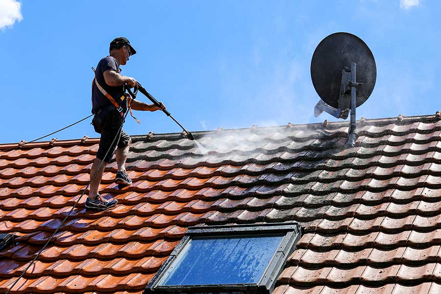 pressure-cleaning-spanish-tile-roof-Broward-Water-Clean
